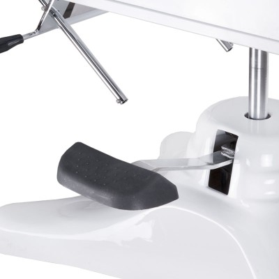 White Expert Series cosmetic chair