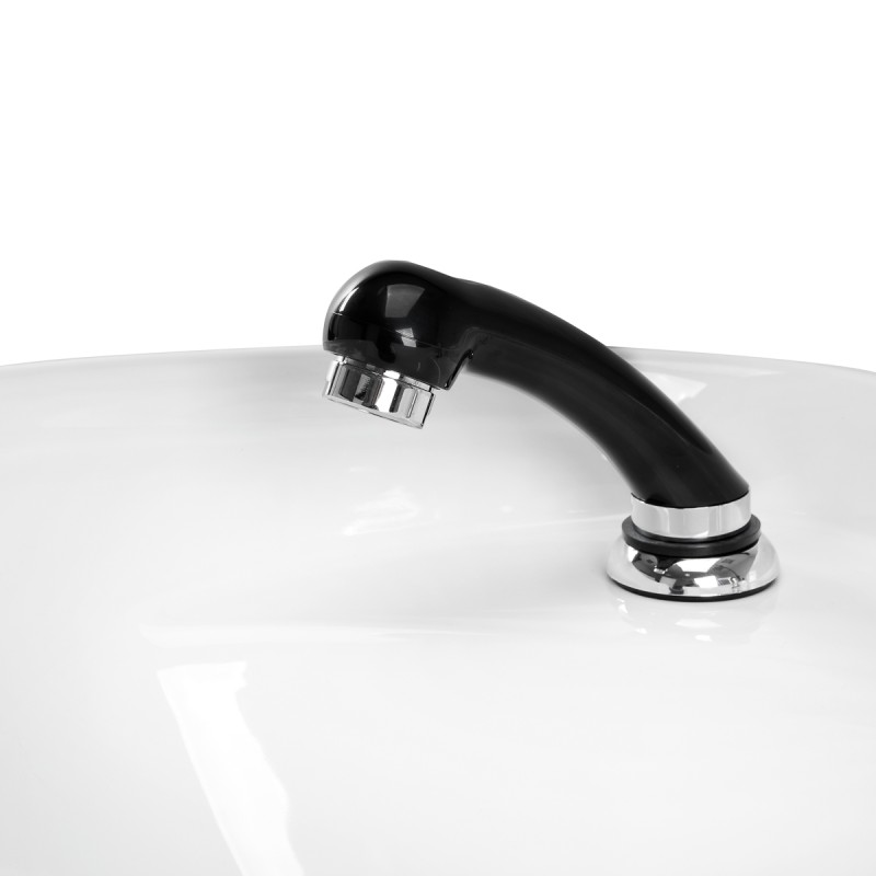 Czarna stacja do mycia włosów z fotelem