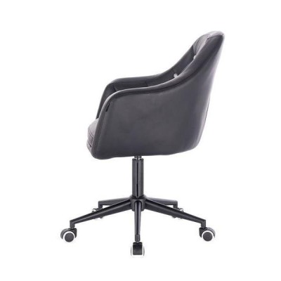 Czarne ekoskórzane krzesło na kółkach