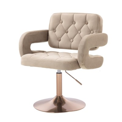 Welurowe krzesło latte złota podstawa