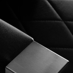 Black Eversun Elite barber chair