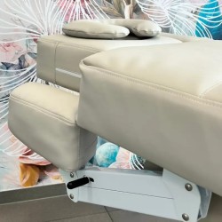 Fotel Kosmetyczny Zenith w kolorze białym - Biała podstawa -Fotele kosmetyczne elektryczne- 