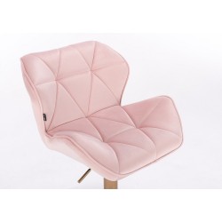 Pudrowe welurowe krzesło złota podstawa