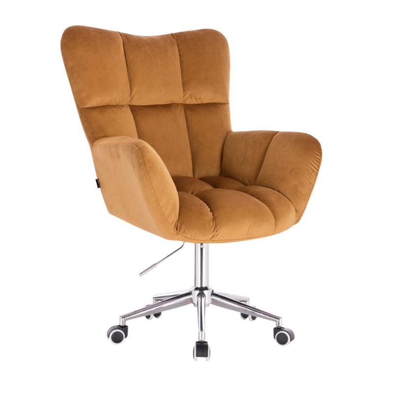 Miodowy welurowy fotel chromowana podstawa