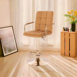 miodowy welurowy fotel złota podstawa