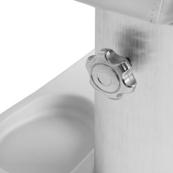 Biała ławka prysznicowa Zaffiro do pedicure.