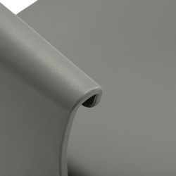 Szara fotele do stylizacji salonu na kółkach