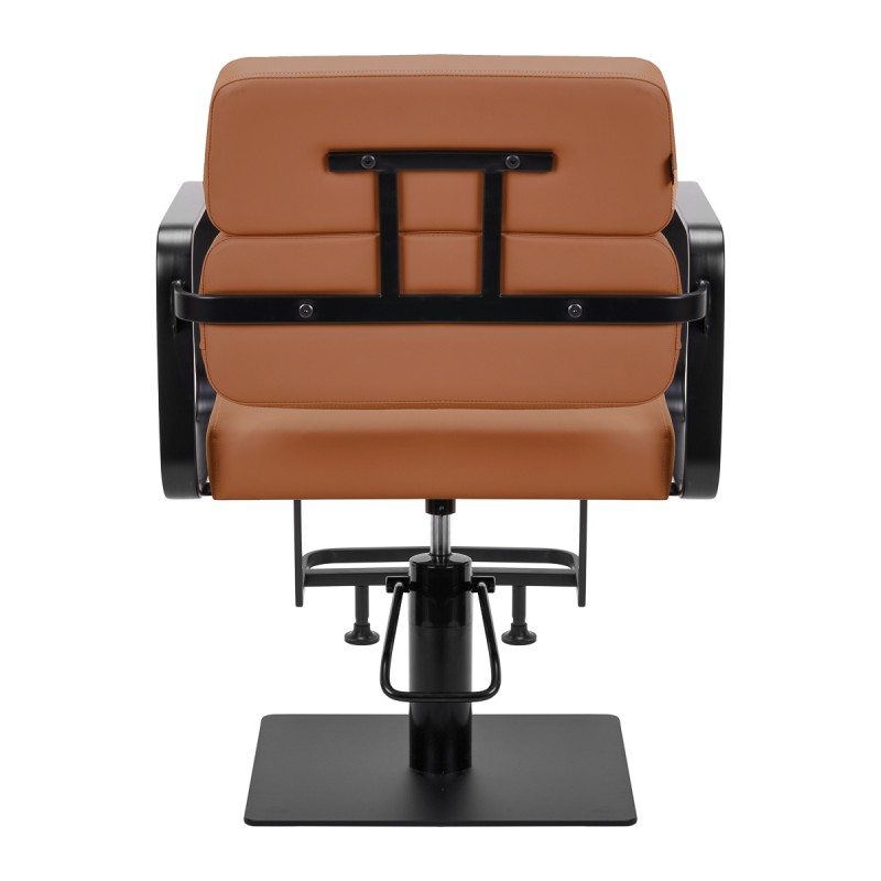 Czarno-pomarańczowy fotel fryzjerski