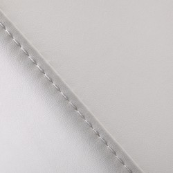 Biały podgrzewany stół do zabiegów kosmetycznych w spa