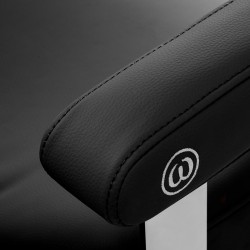 Fotel fryzjerski Omega Astra Plus czarny