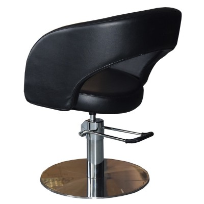 Czarny fotel fryzjerski z ekoskóry