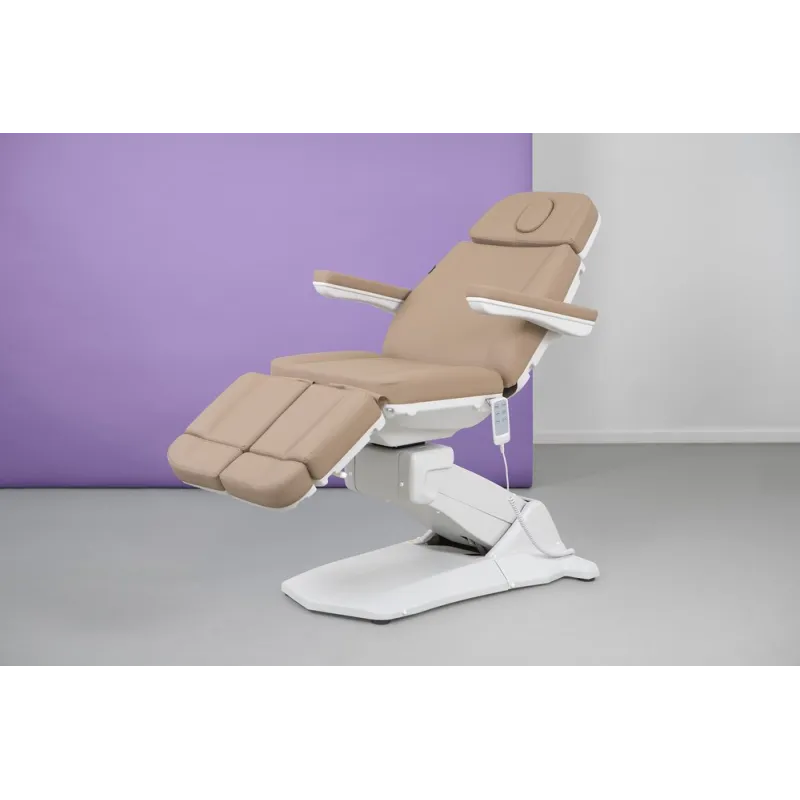 Ekskluzywny fotel podologiczny MEDIAL SMART z podgrzewaniem i dzielonym podnóżkiem